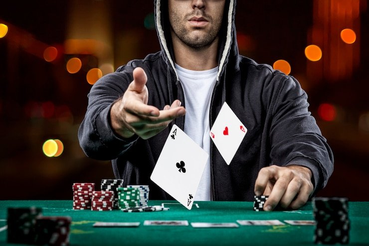 In-game rules interface on qq365 showing detailed payout tables and game mechanics